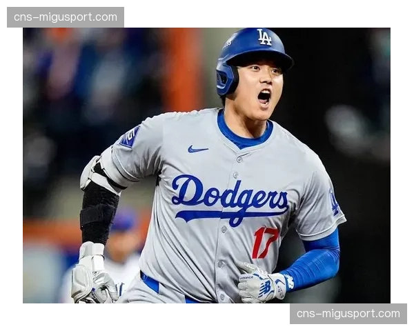MLB揭幕战花絮:大谷翔平作为道奇队员首次回到天使主场,获前队友致敬 MLB揭幕战花絮:大谷翔平作为道奇队员首次回到天使主场,获前队友致敬